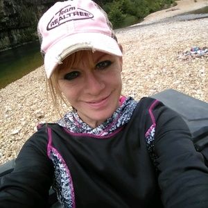 Meet your Posher, Edwina